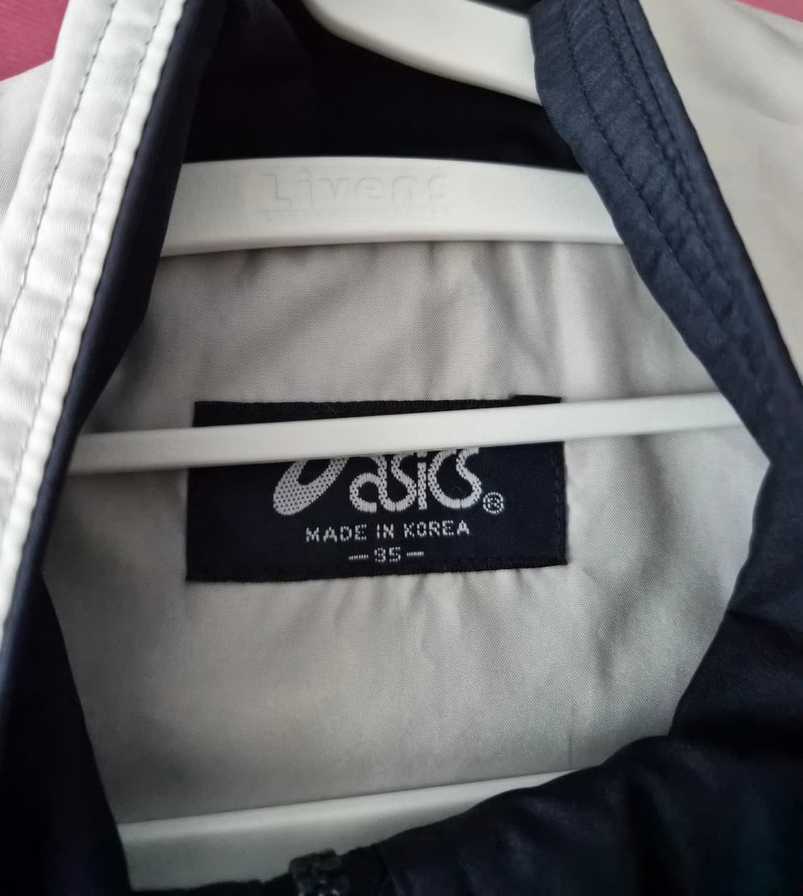 아식스 네이비X그레이 올드스쿨 바람막이 상품이미지3