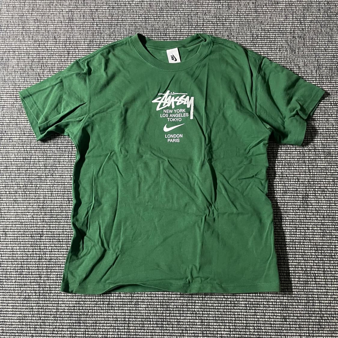 나이키 x 스투시 월드투어 티셔츠 그린 - 아시아(L) 상품이미지1