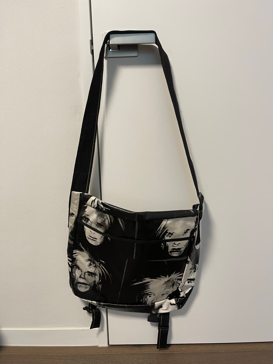 (초희귀템) 앤디워홀 메신저백 상품이미지2