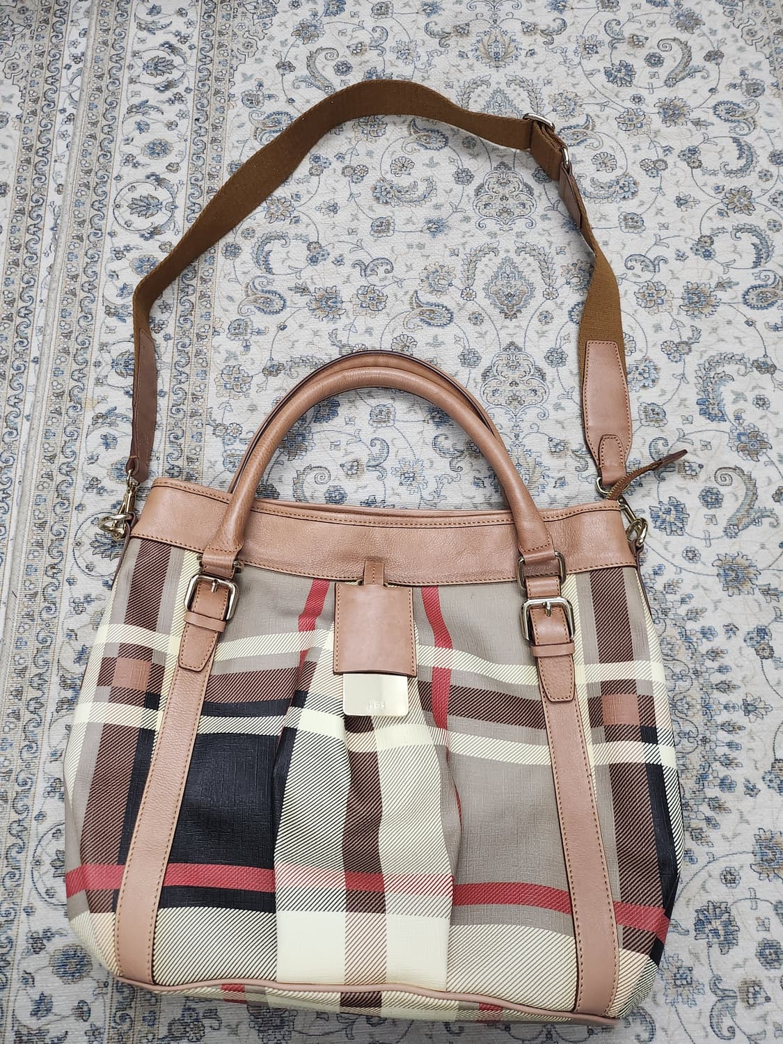 닥스 체크 가죽 토트/크로스백 상품이미지1