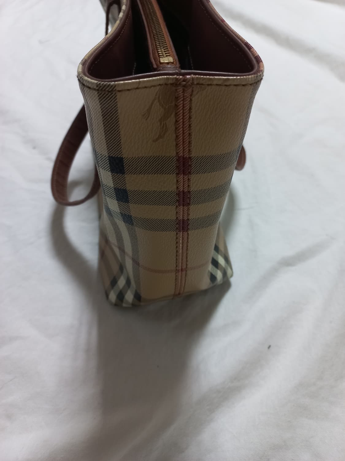 버버리 체크 토트백 상품이미지5