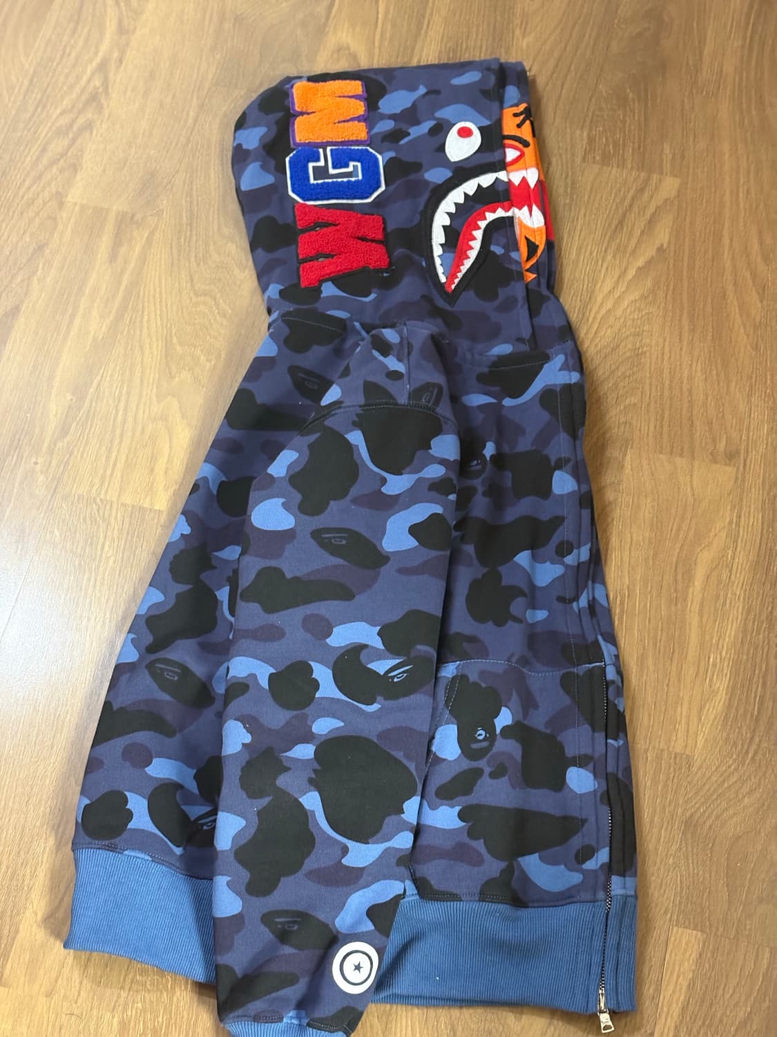 베이프 더블카모 타이거샤크 후드집업 상품이미지2