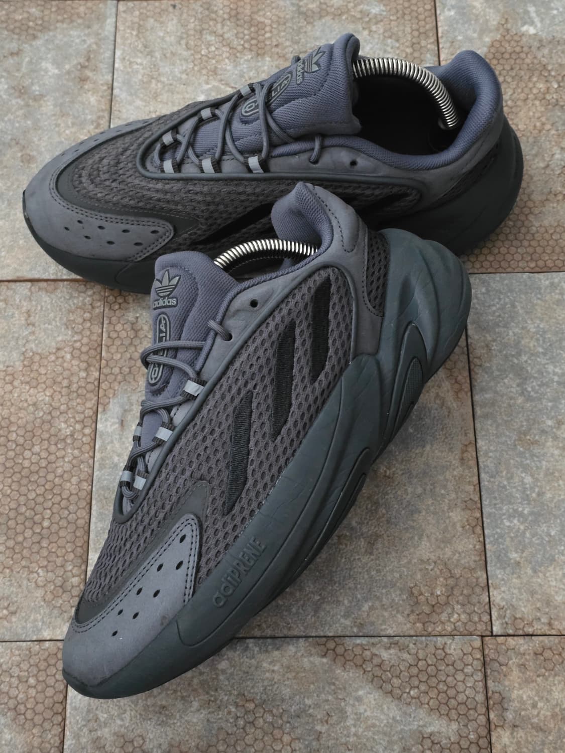 (240)아디다스 오젤리아 그레이 블랙 상품이미지3