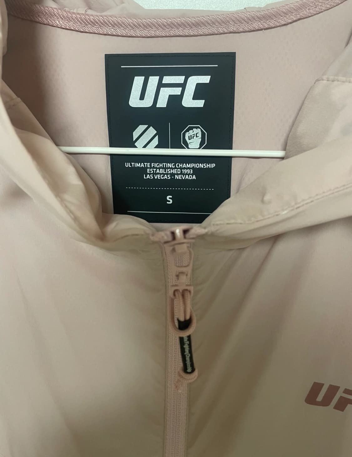 UFC 페더 레귤러핏 라이트 자켓 90 사이즈 상품이미지2