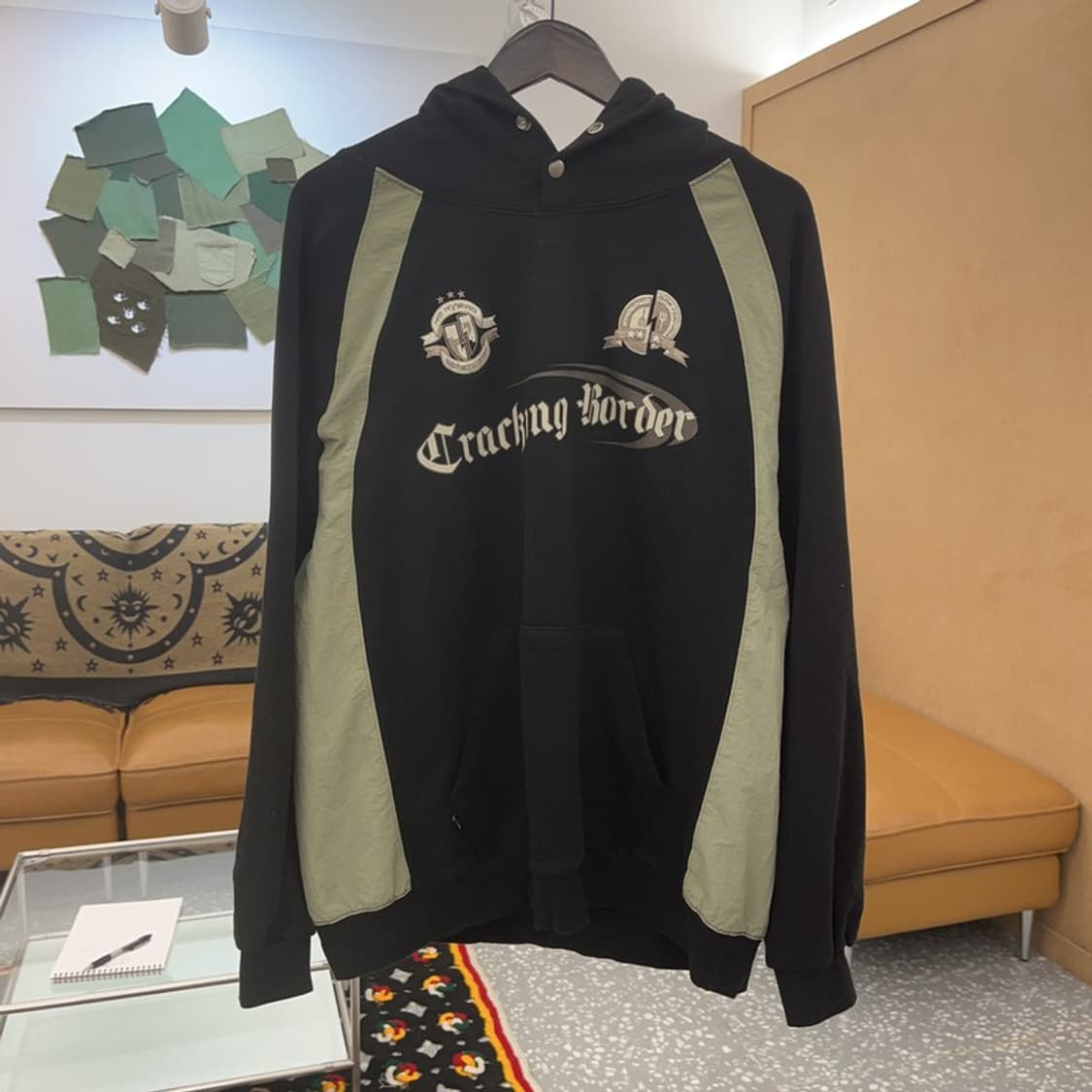 꼼파뇨 올드스쿨 크래킹 스냅 래글런 후드티 XL C07918 상품이미지3