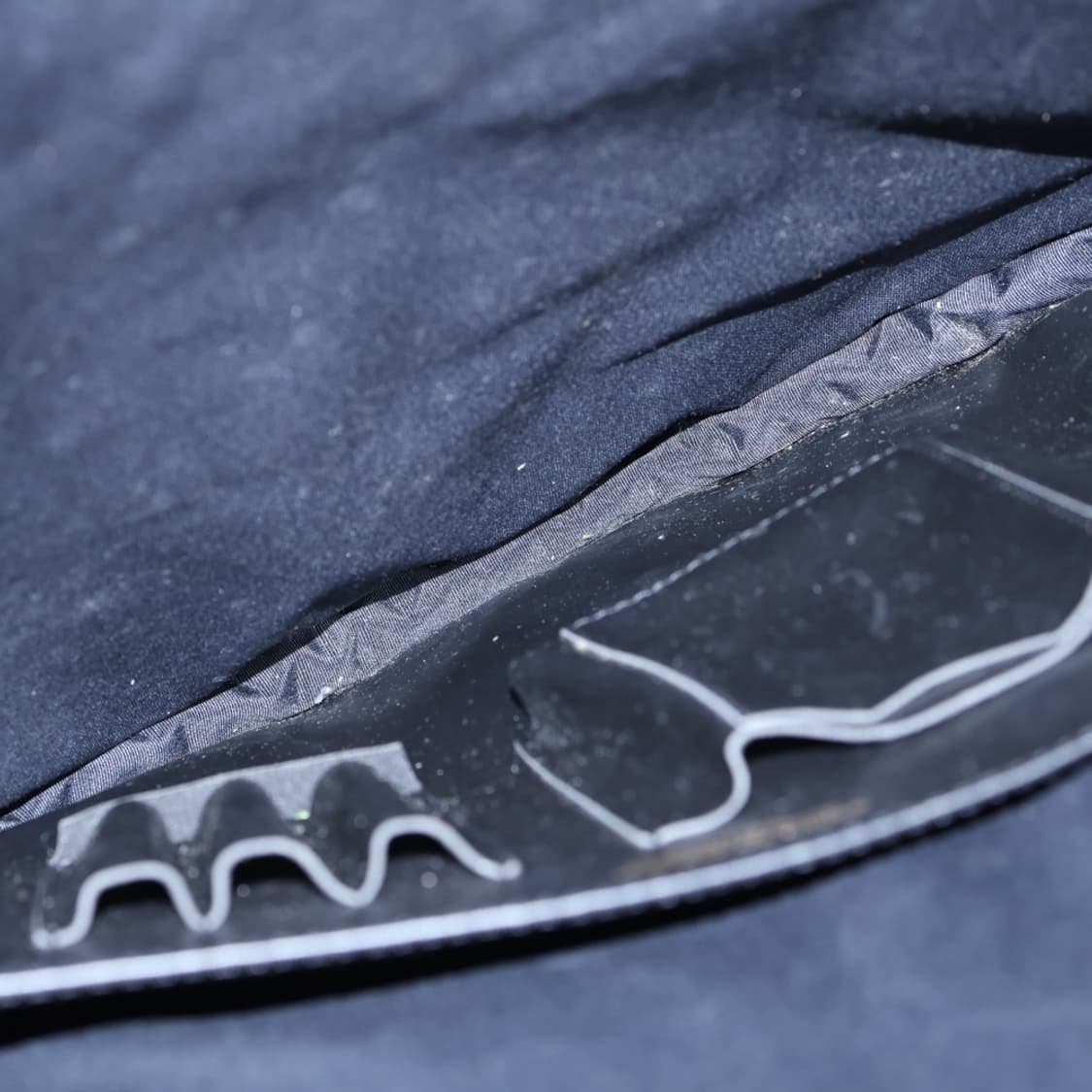 꼼데가르송 레더 라운드 핸드백 상품이미지4