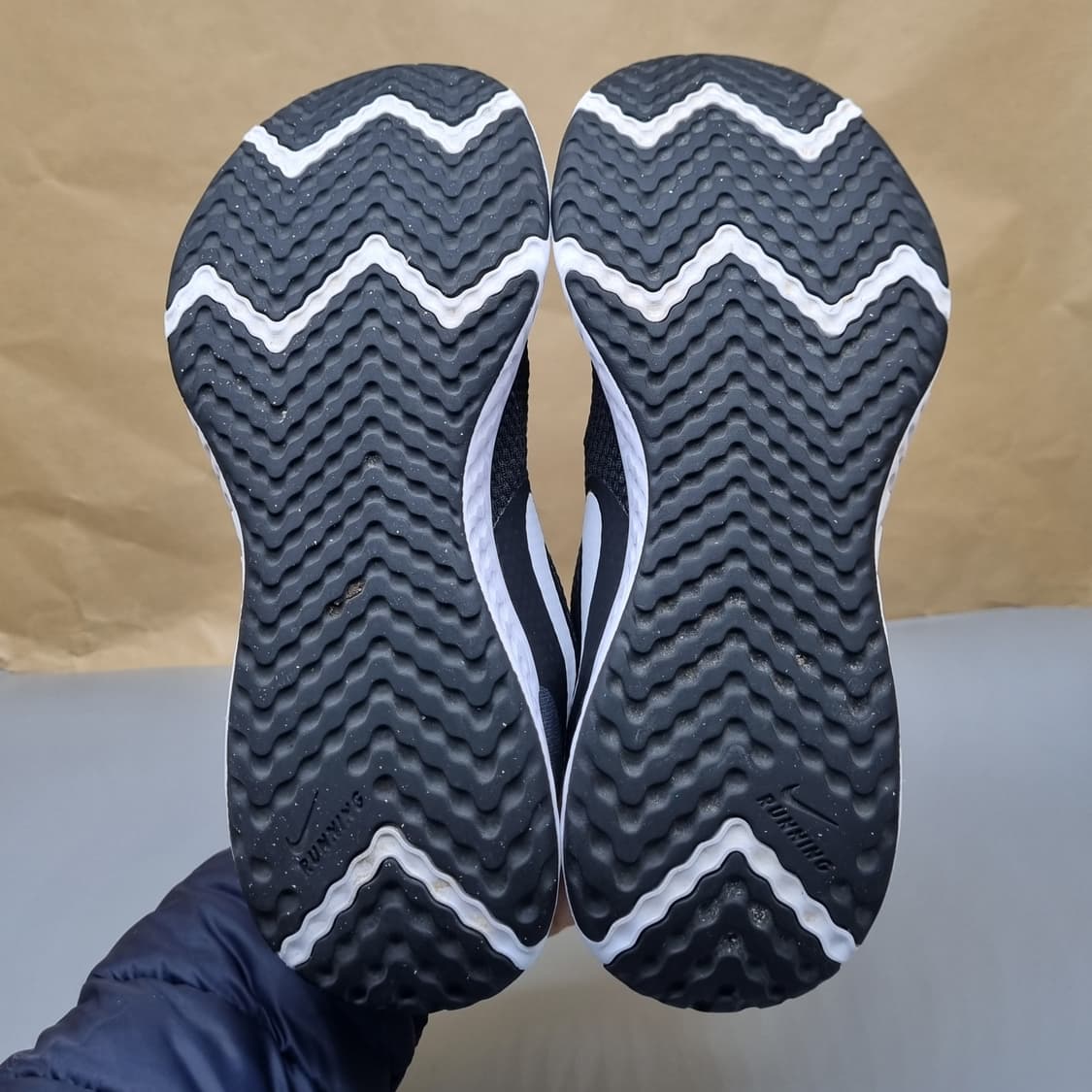 나이키 레볼루션5 여성운동화235  상품이미지3