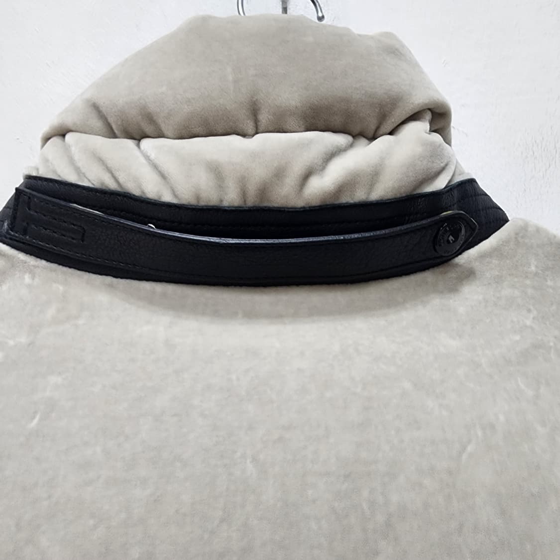 톰포드 벨벳 구스다운 푸퍼 롱패딩 48사이즈 상품이미지5