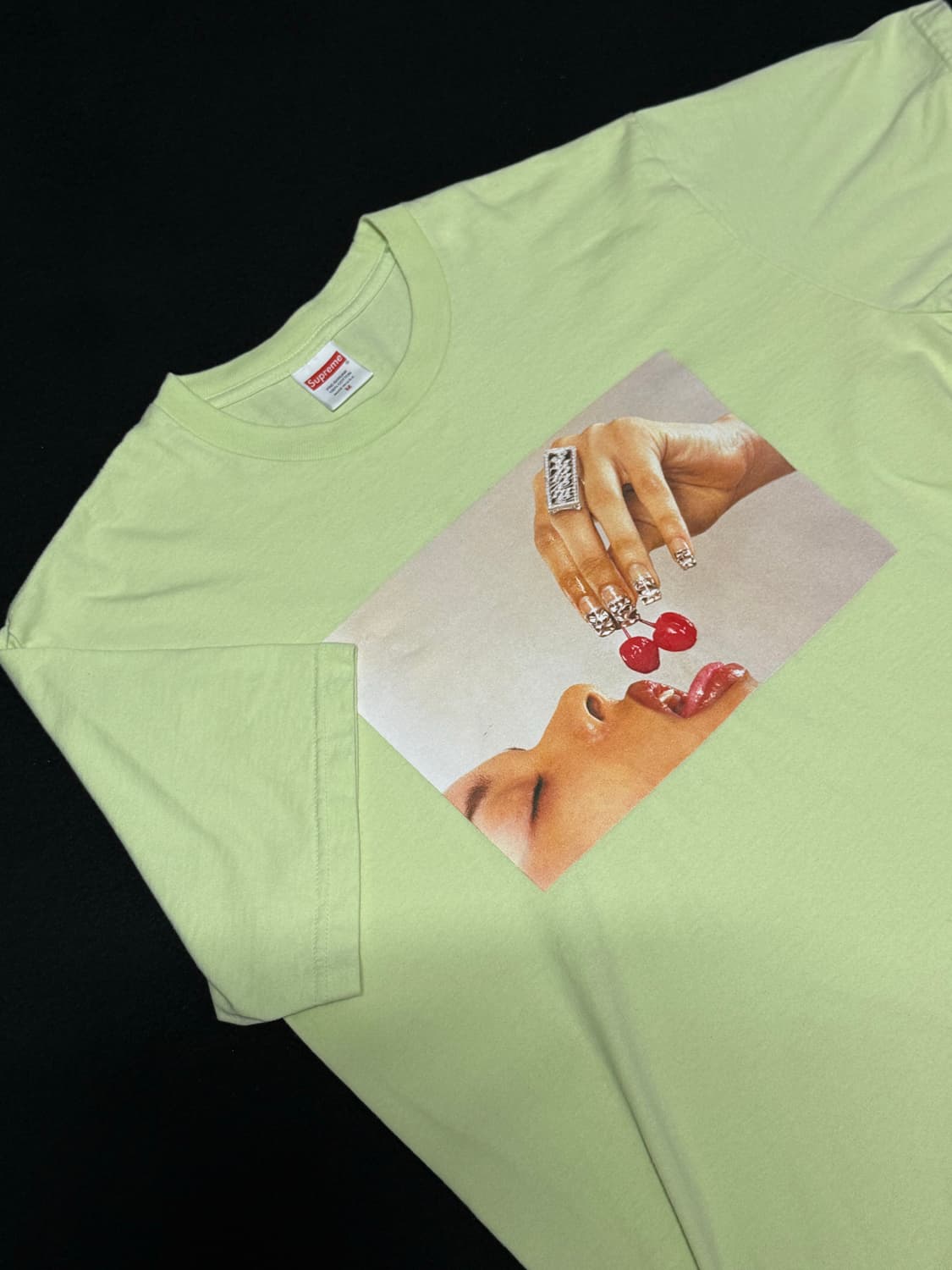 SUPREME 슈프림 cherries t shirts M 상품이미지1