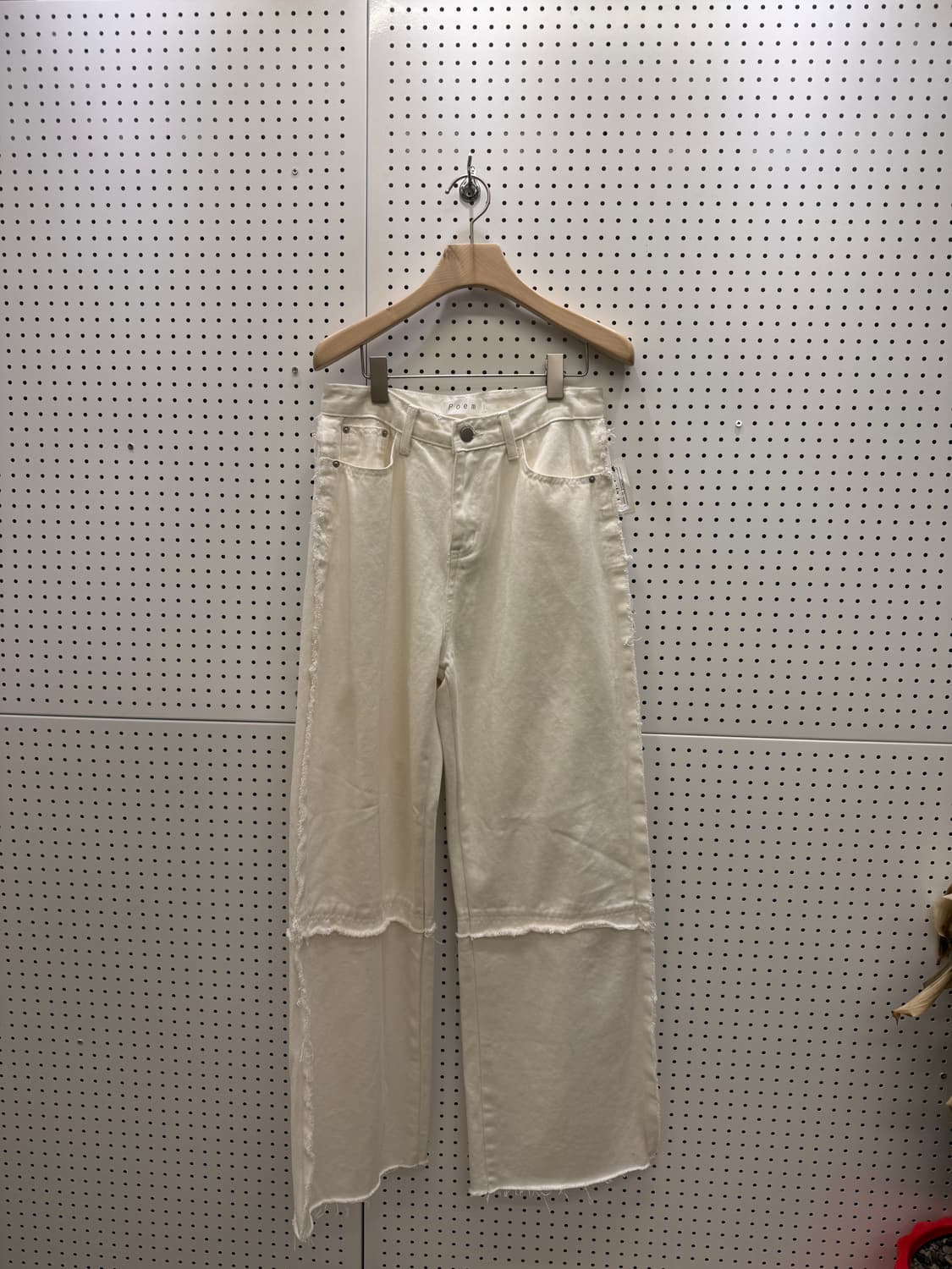 오프화이트 프레이드 컷오프 데님 팬츠 U517 상품이미지3