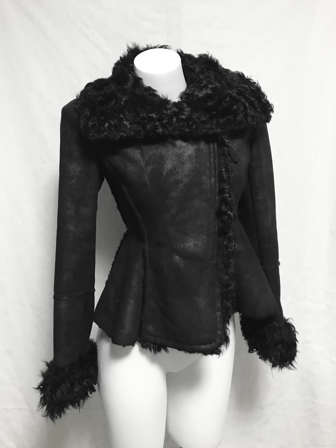 택포•빈티지 사선 지퍼 양털 무스탕 퍼자켓 상품이미지2