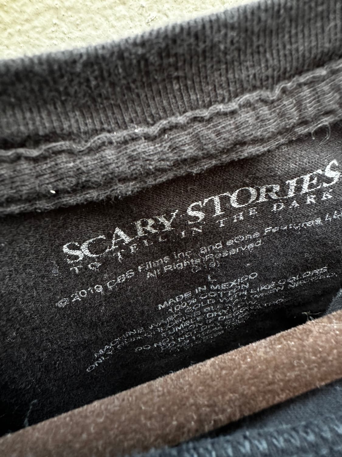 Scary Stories Graphic Tee 상품이미지3