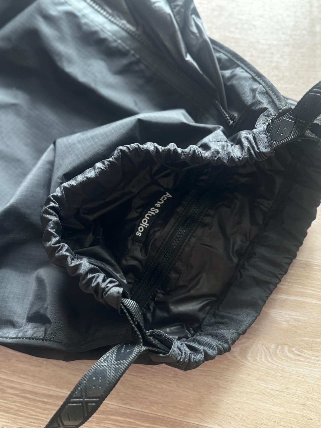 아크네 스튜디오 가방 상품이미지4