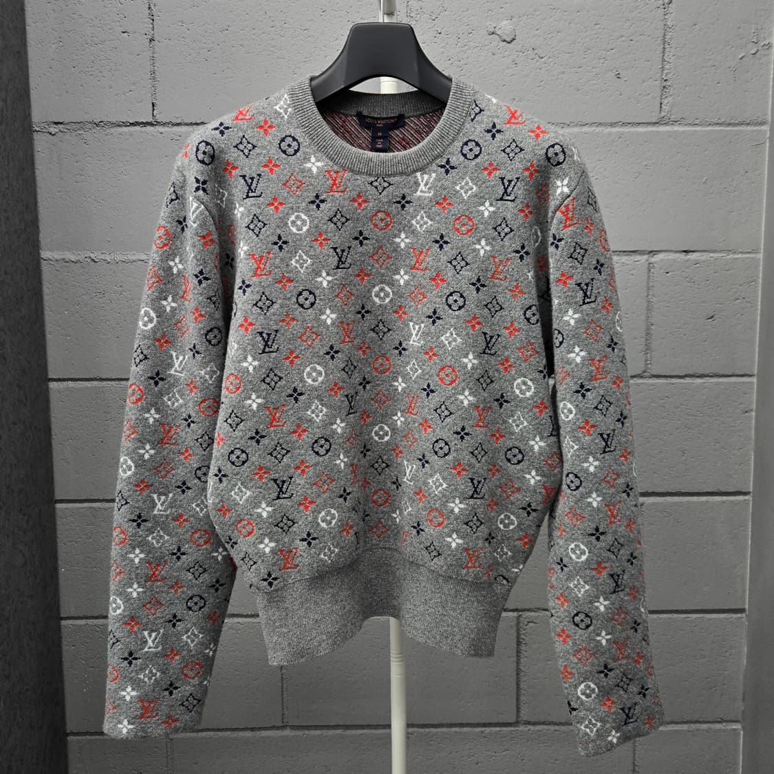 백화점판 / 루이비통 LV 모노그램 캐시미어 니트 M 상품이미지2