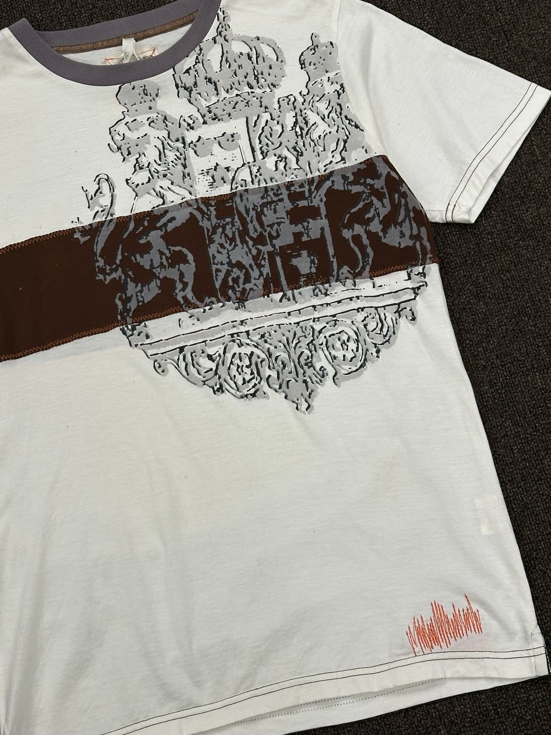 M)Japanese vintage 플록 프린팅 디테일 링거 반팔티 상품이미지2