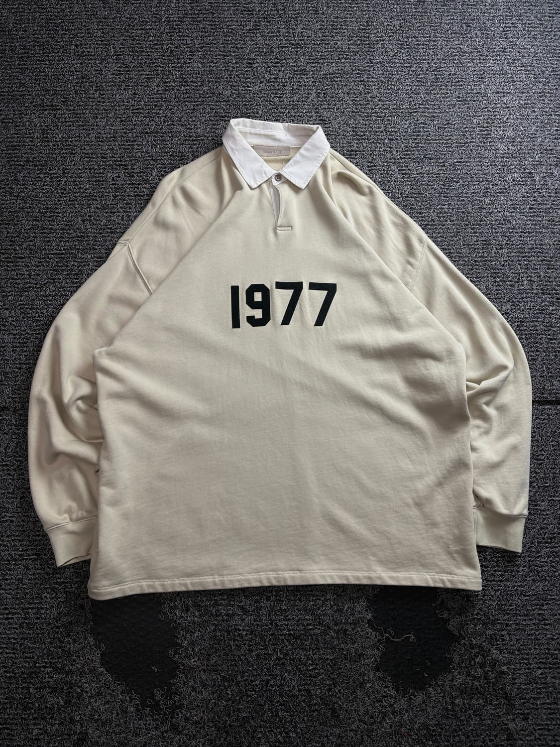 피어오브갓 에센셜 1977 빅로고 럭비 티셔츠 3820 상품이미지2