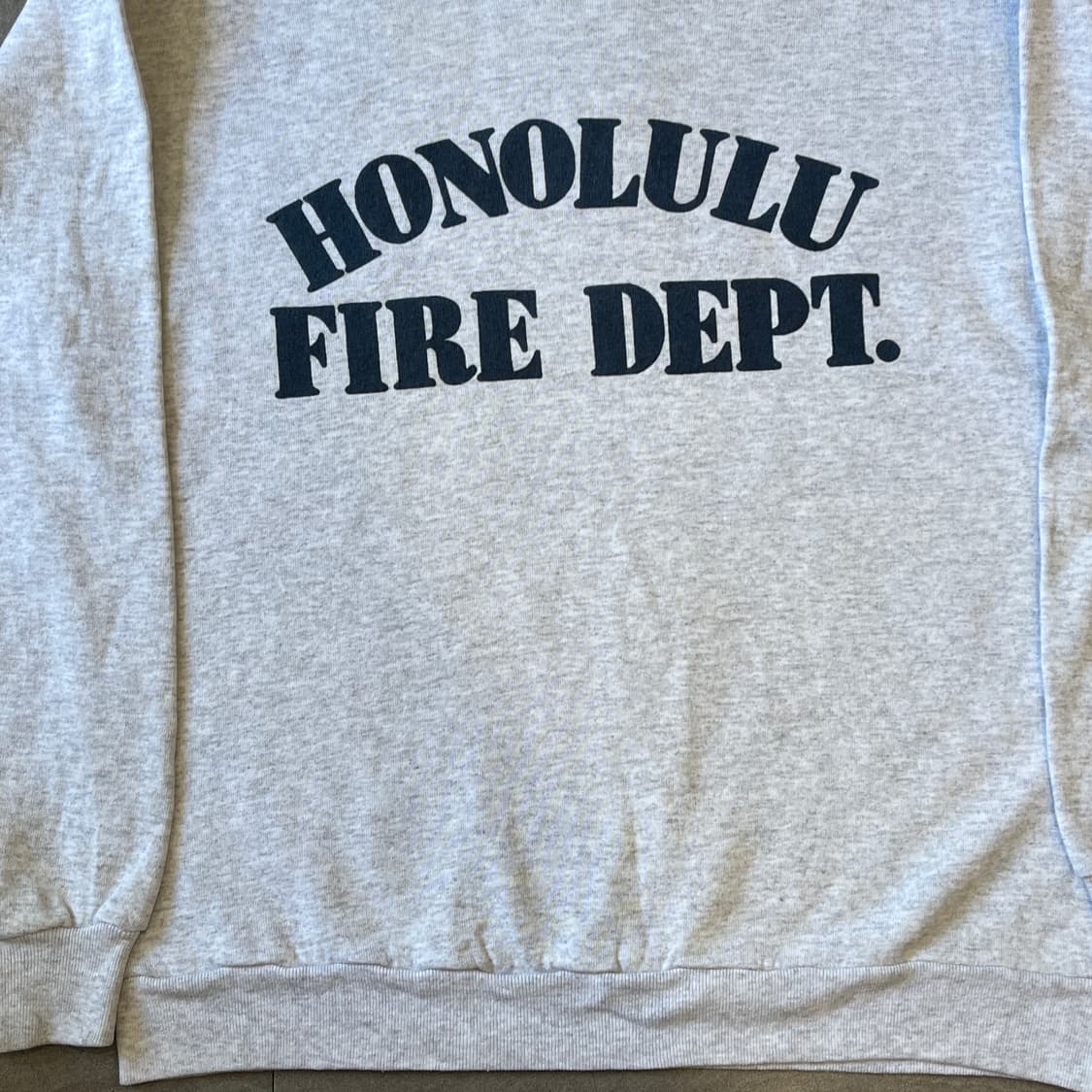 90s 미국 생산 빈티지 멜란지 프린팅 스웻셔츠 맨투매 상품이미지4