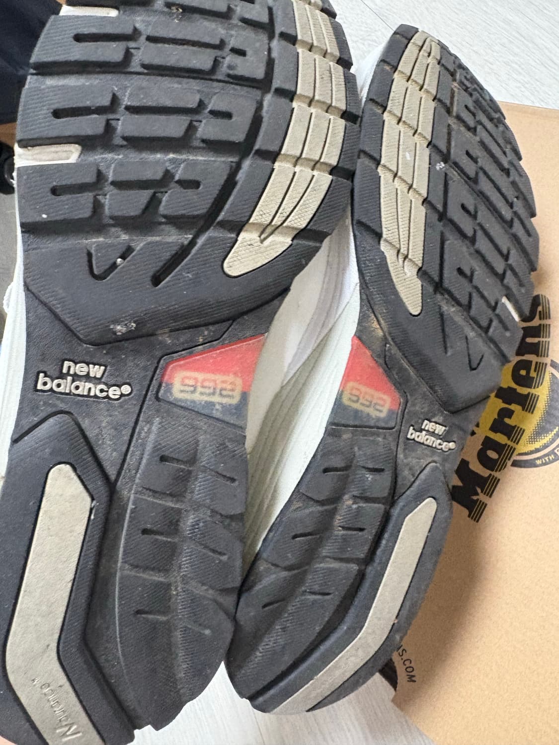 뉴발란스 992 USA 화이트 네이비 275 상품이미지7