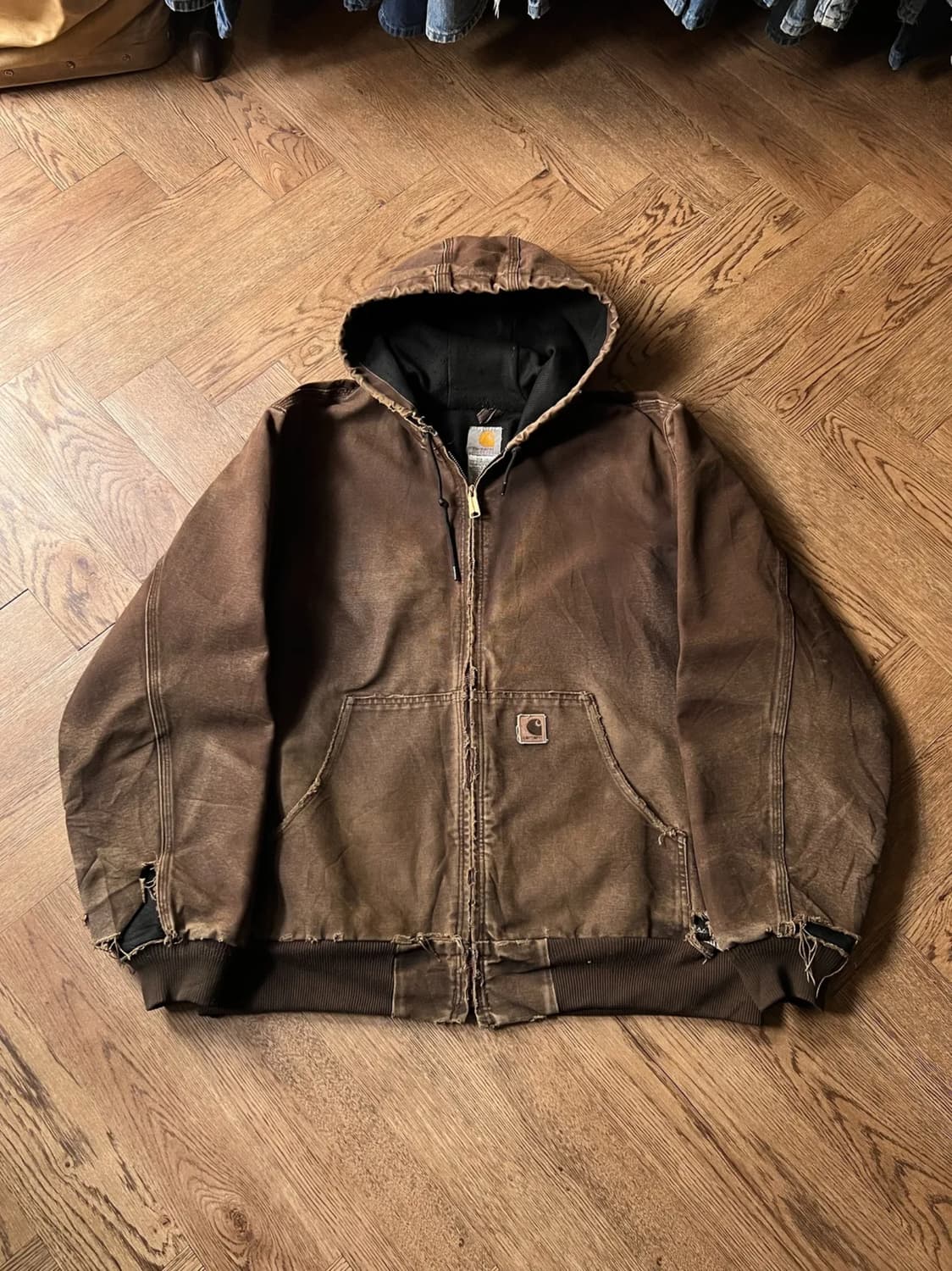 [XL]칼하트 USA J25 하드 페이딩 다크브라운 액티브 워크자켓 상품이미지1