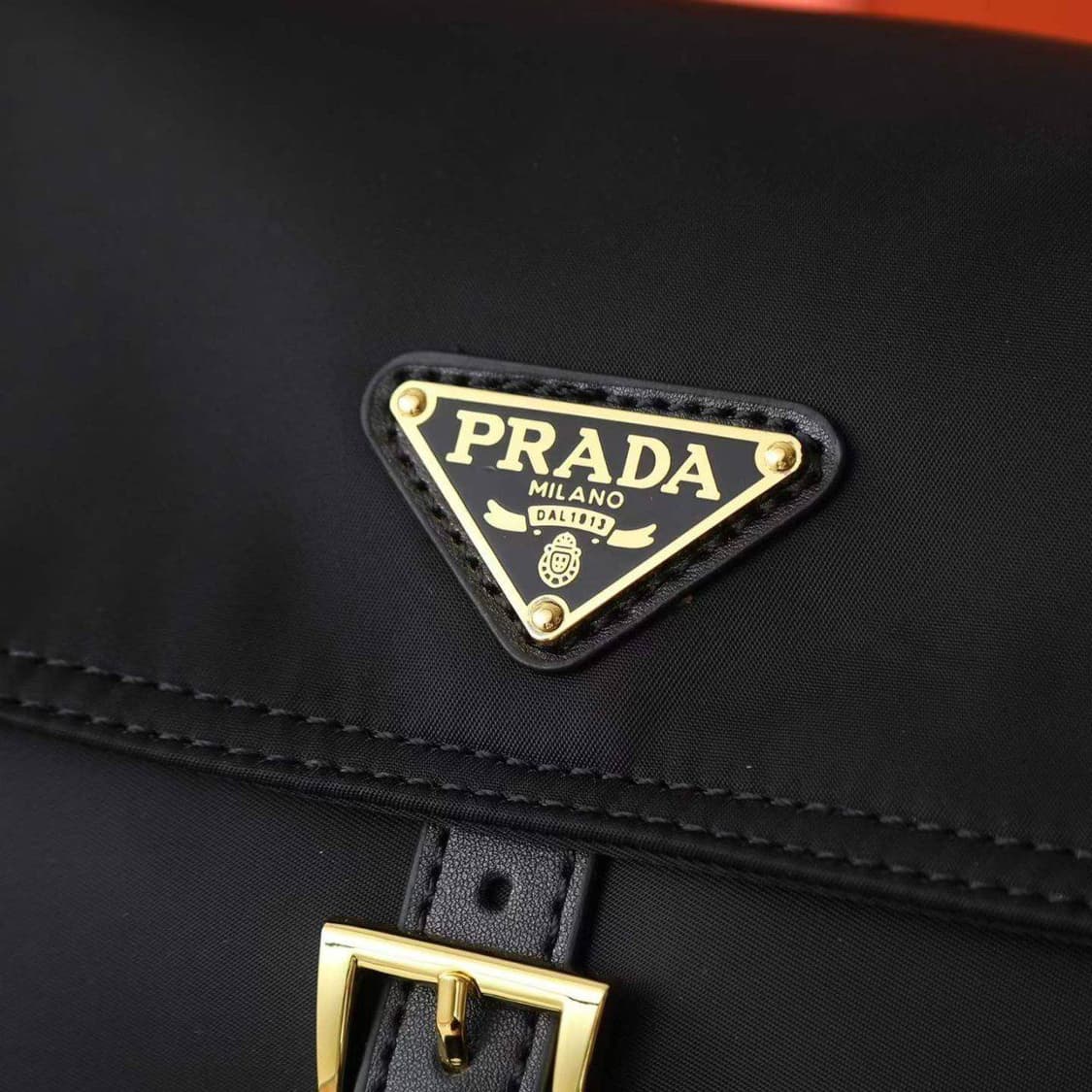 프라다 익스플로어(Prada Explore) 숄더백 상품이미지6