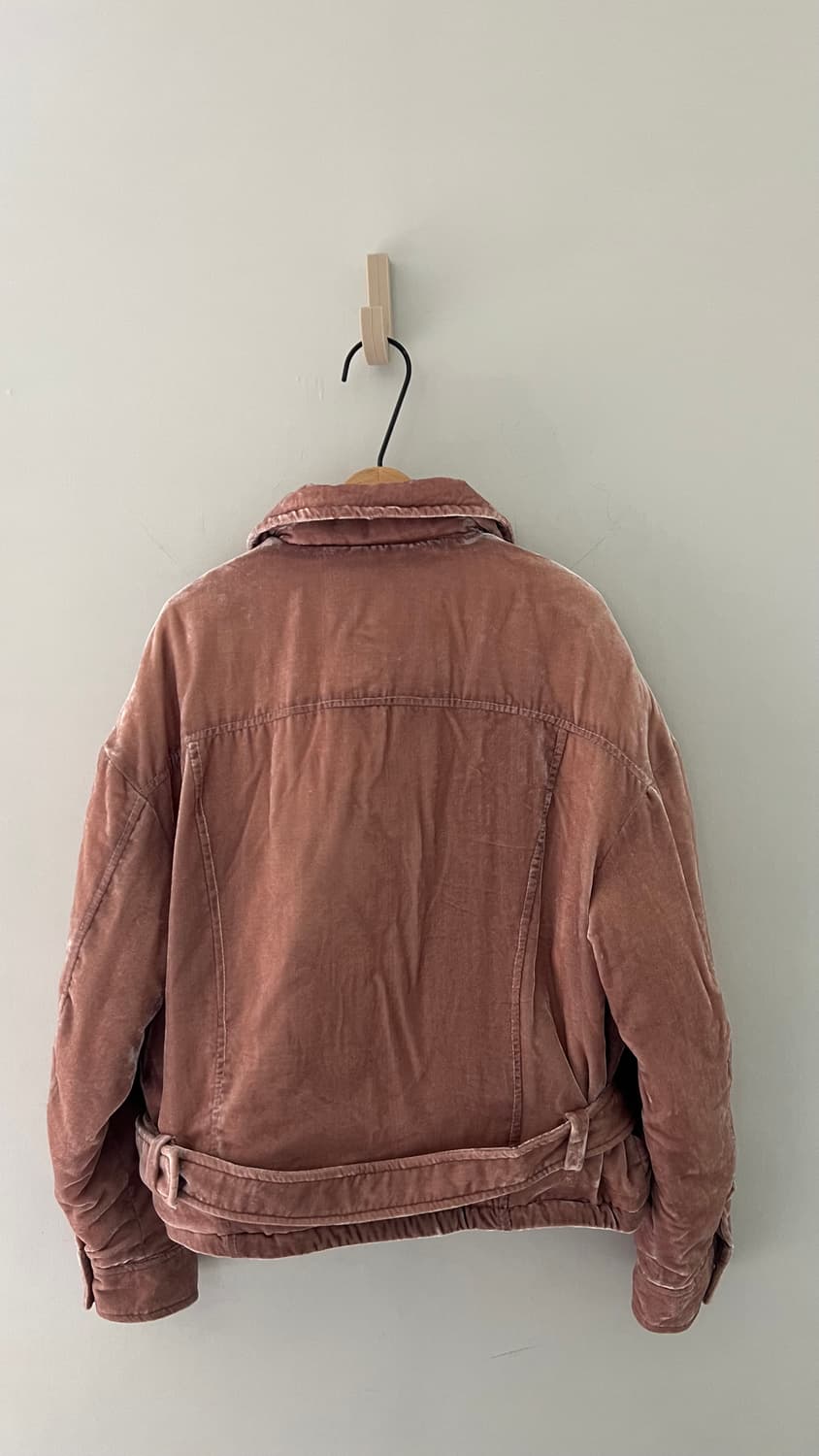 시뮬레이션한남 벨벳라이더재킷 상품이미지4