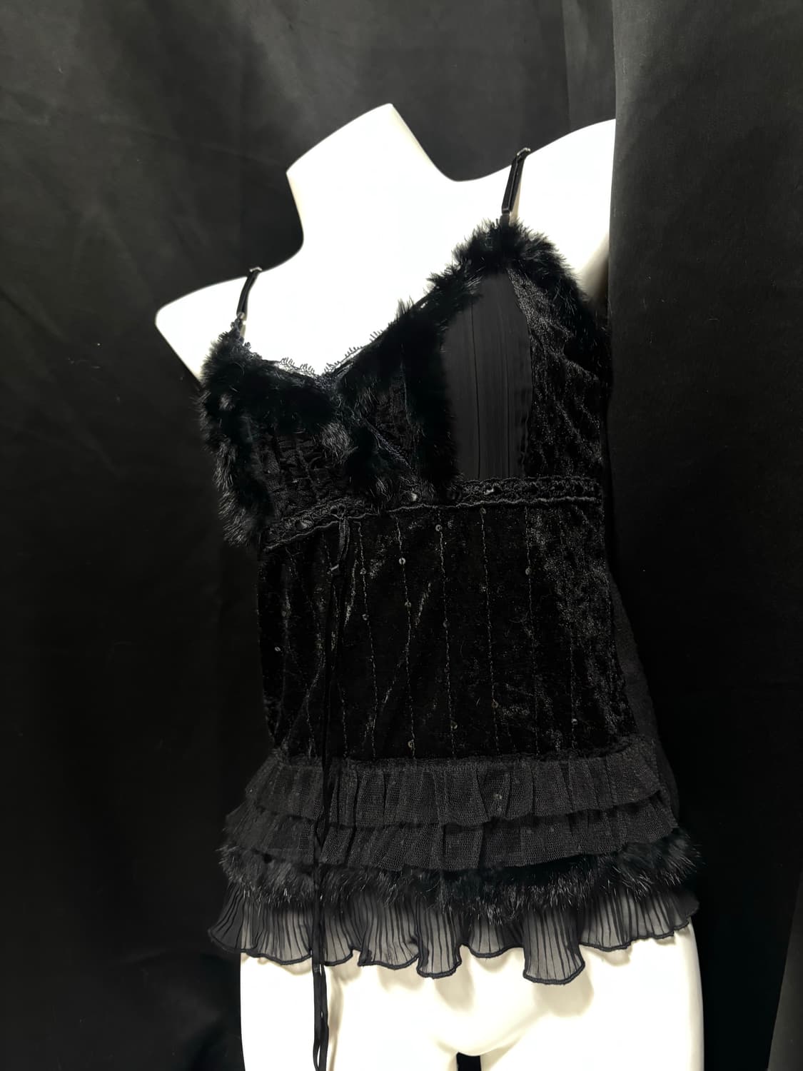 “Unknown” Fur Detail 00’s Mood Sleeveles 상품이미지3