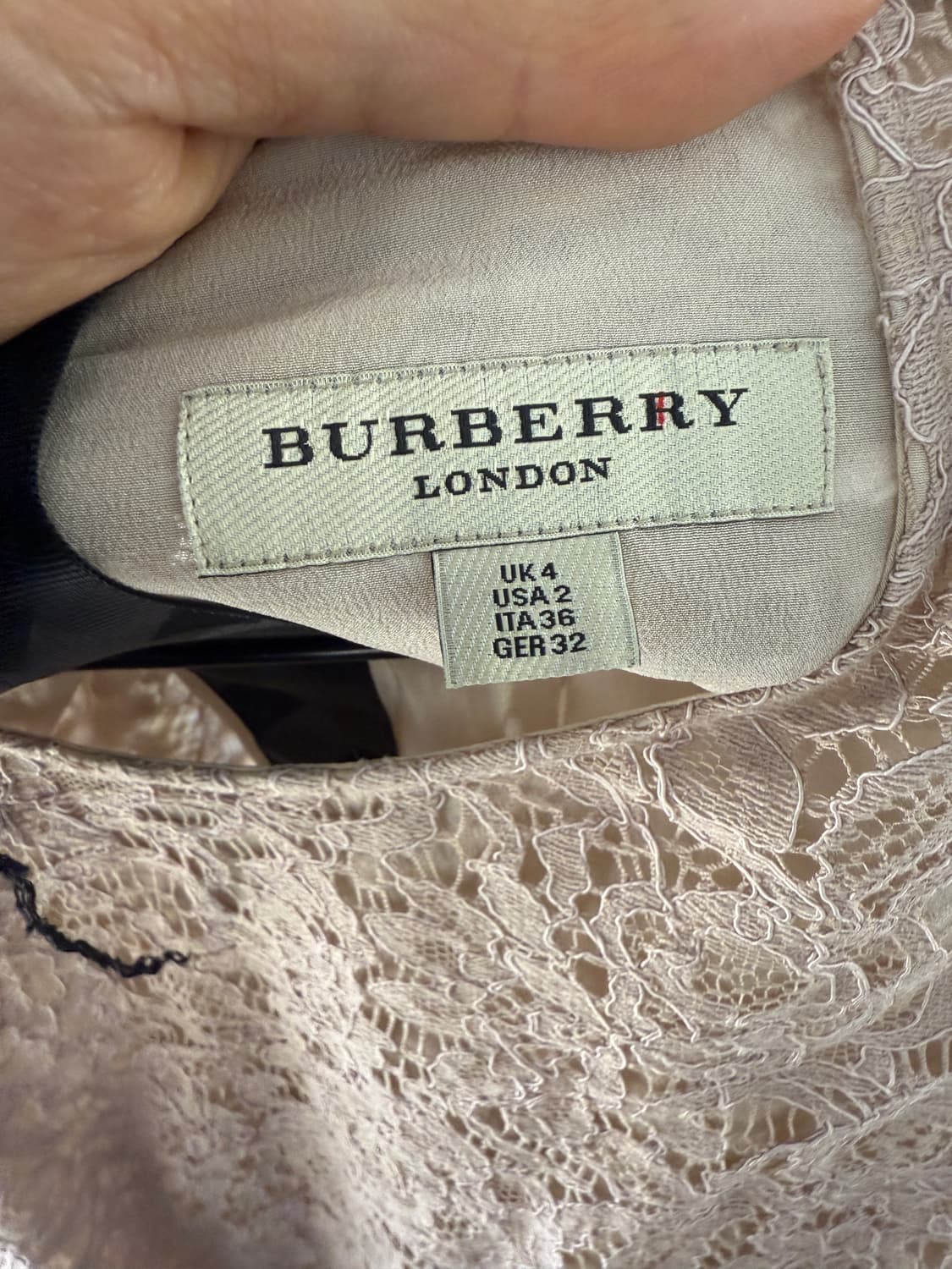 버버리 런던 정품 레이스 상의 UK2 상품이미지3