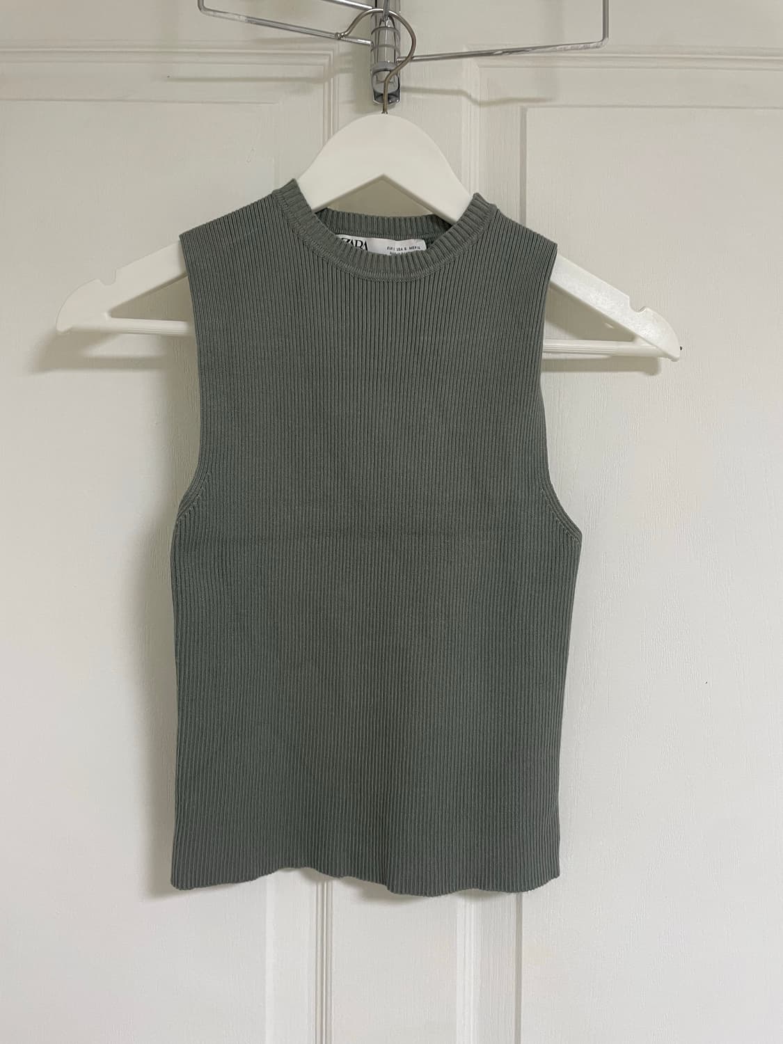 ZARA Ribbed Knit Top 상품이미지1