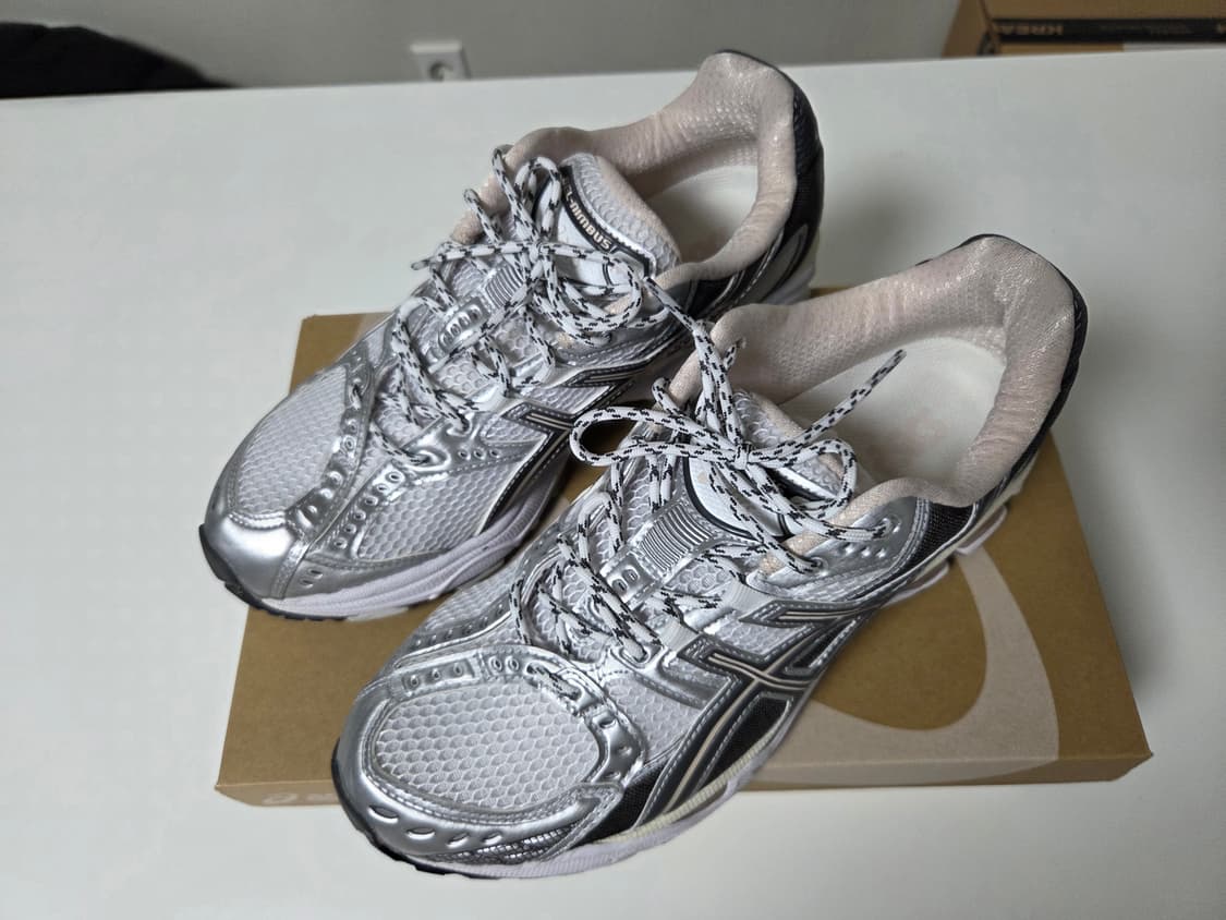 [270] 아식스 젤 님버스 10.1 화이트 옵시디언 그레이 상품이미지2