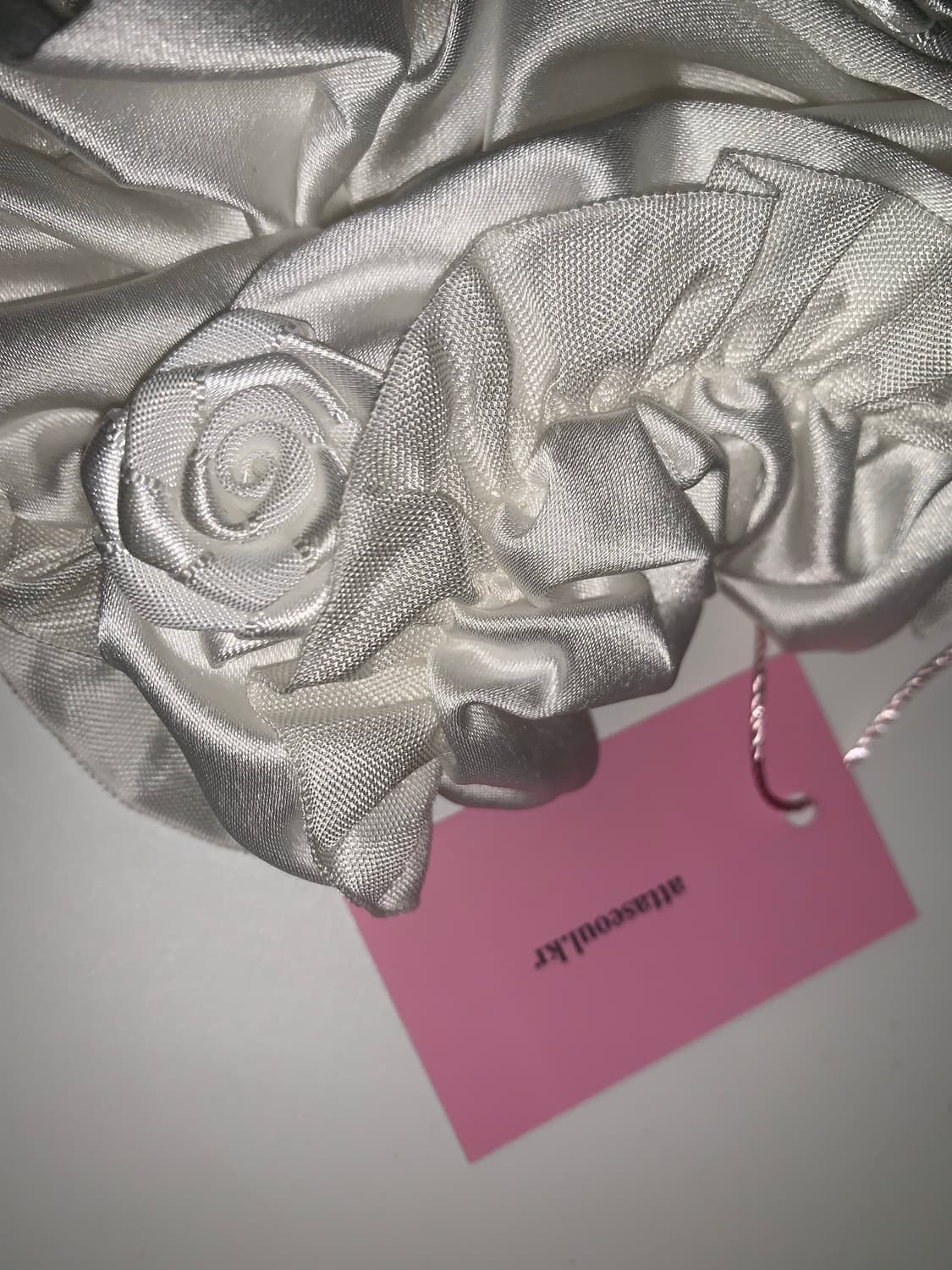 ATTA / Winter rose scrunchie (White) 상품이미지10