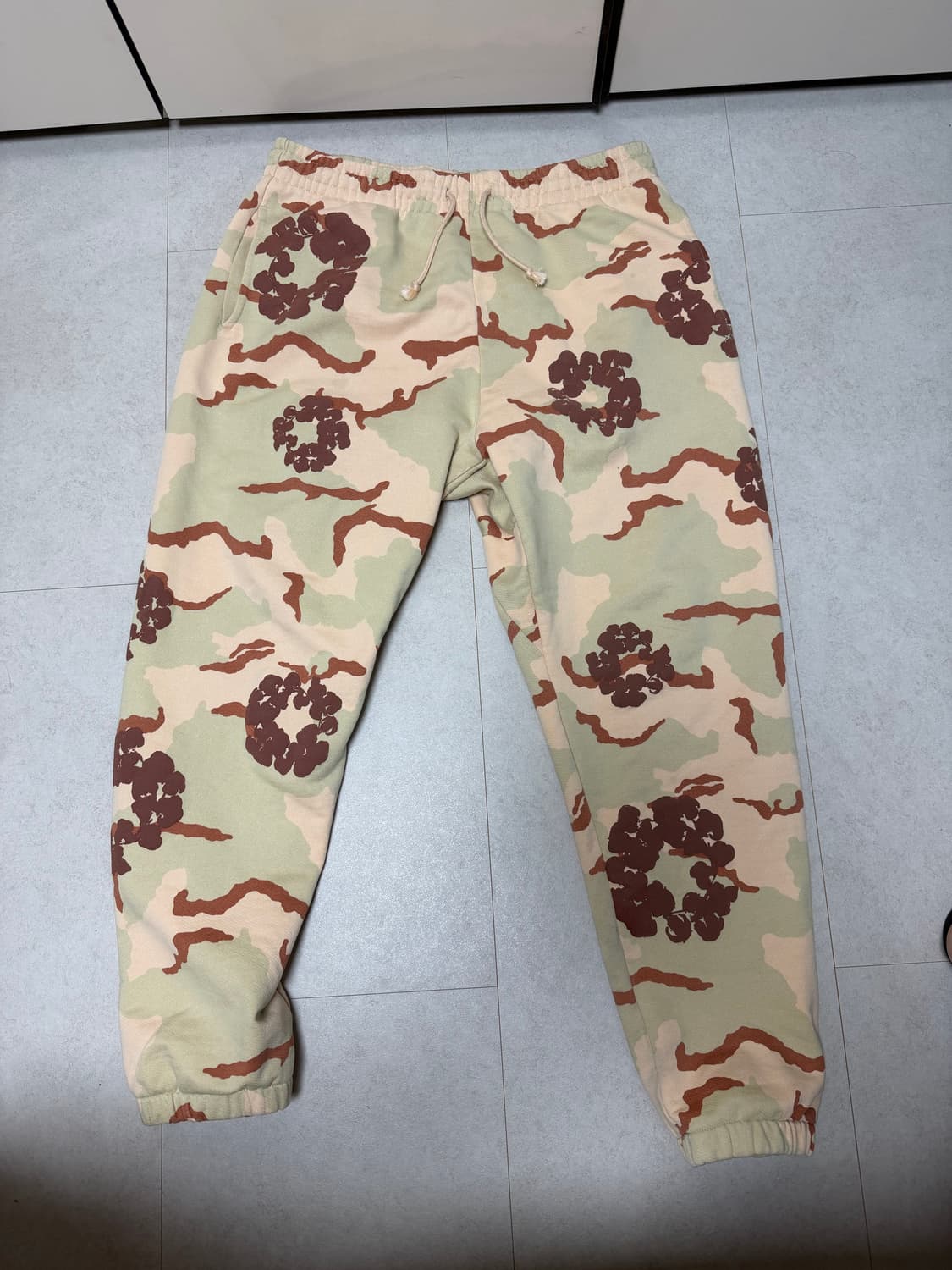 데님티어스 카모 플라워 팬츠 XL  상품이미지1