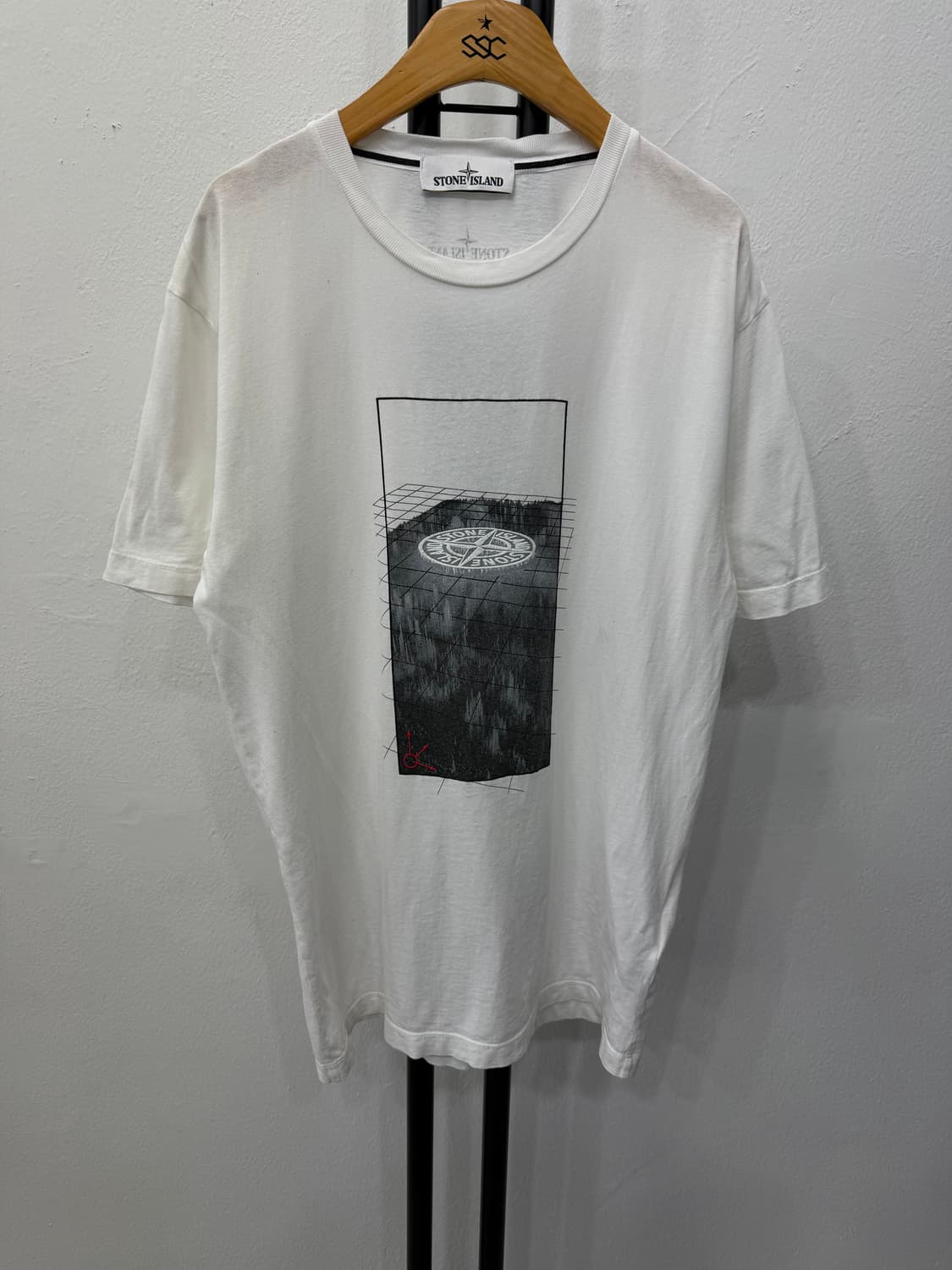 정품) 스톤아일랜드 화이트 프린팅 반팔티 S 상품이미지1