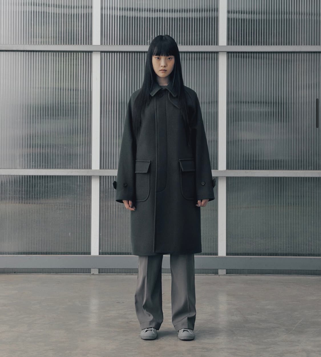 어나더오피스 voyager balmacaan coat graphite 상품이미지1