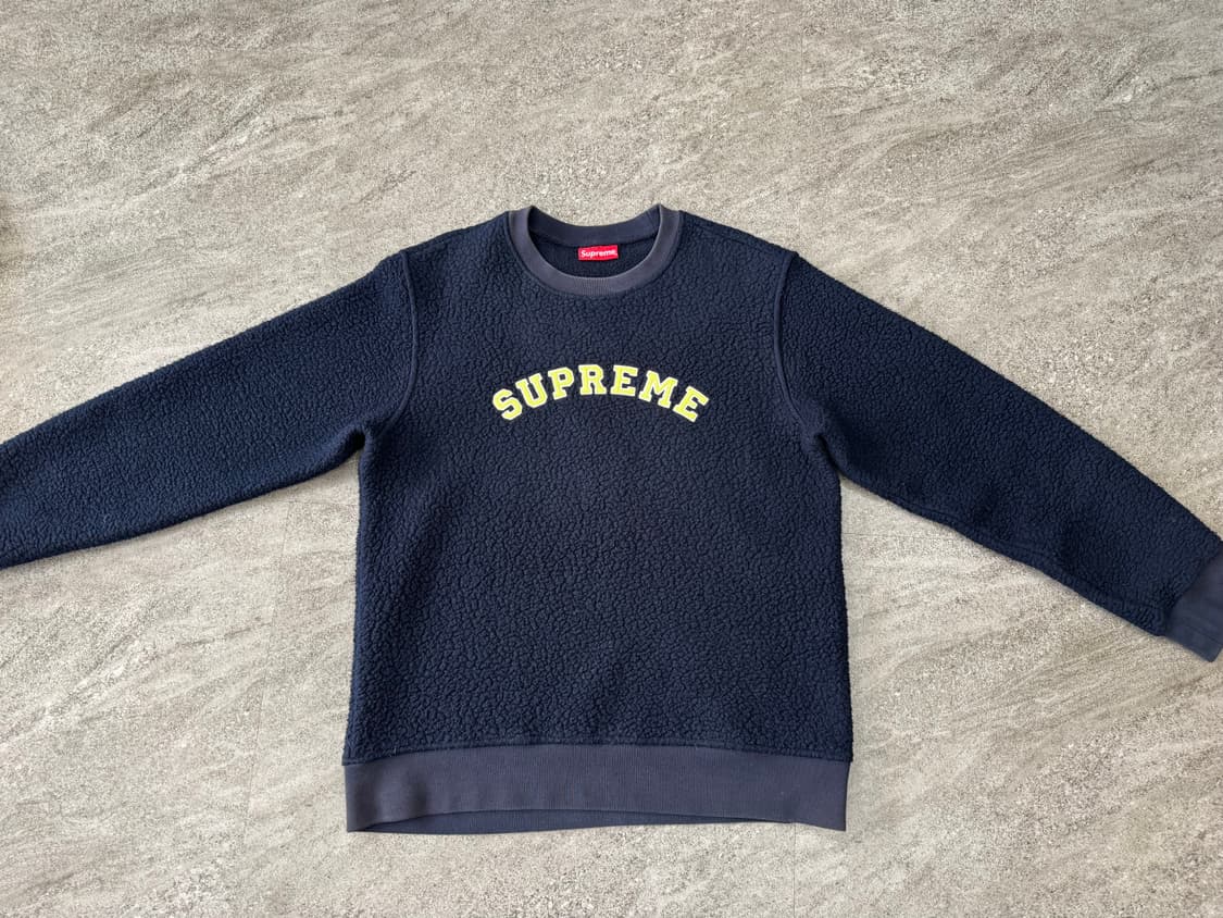 슈프림 폴라텍 크루넥 L 판매합니다. 상품이미지1