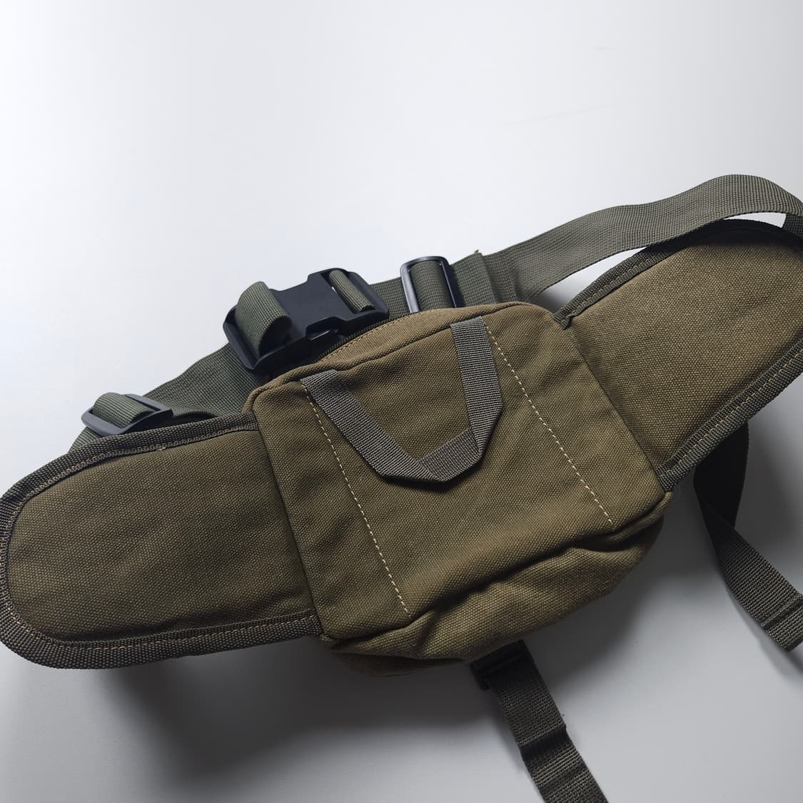 디젤 y2k 빈티지 버클 캔버스 웨이스트백 (OS)
 상품이미지2