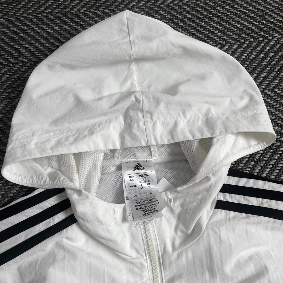 아디다스 신형 나일론 우븐 크롭 바람막이o 3586 상품이미지4