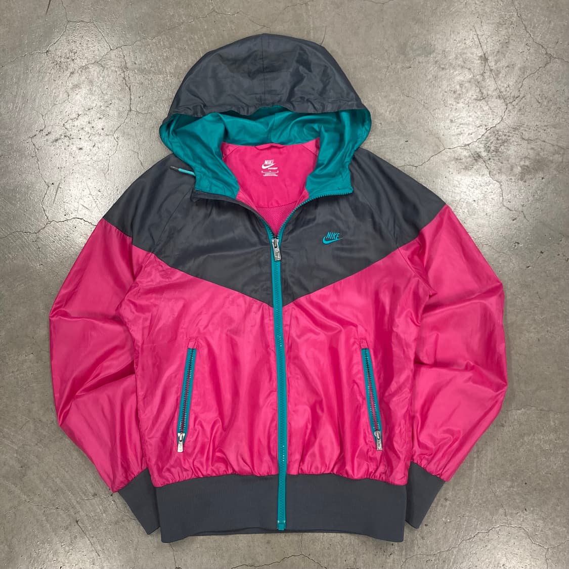 나이키 믹스 컬러 윈드러너 바람막이 상품이미지1