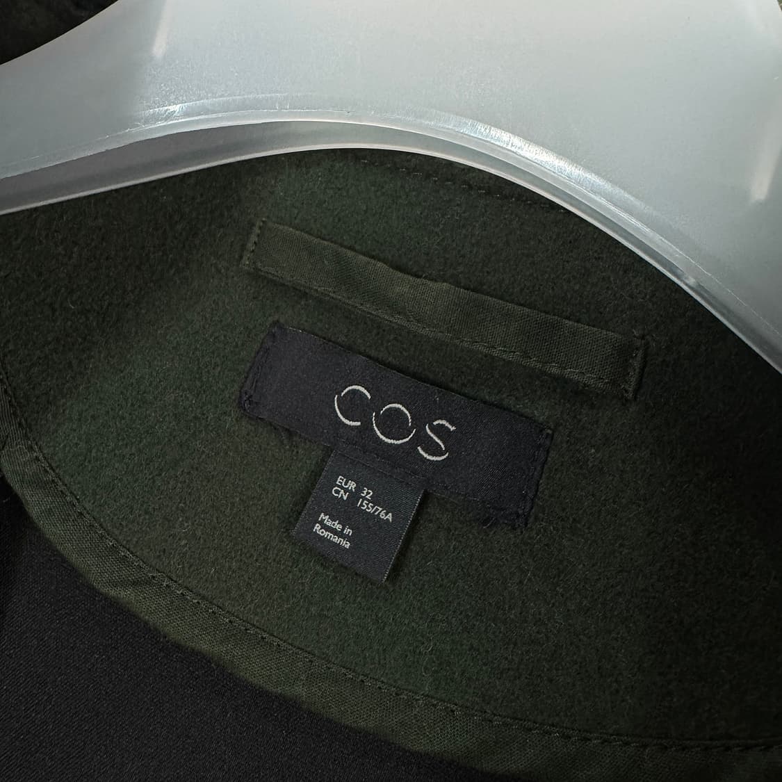 코스 COS 보일드 울 봄버 코트 상품이미지4