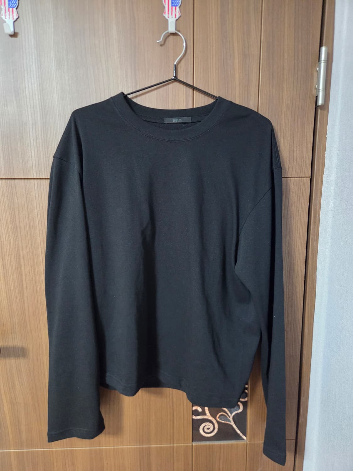 다이브인 유니폼 크롭 롱슬리브 블랙 0사이즈 상품이미지1