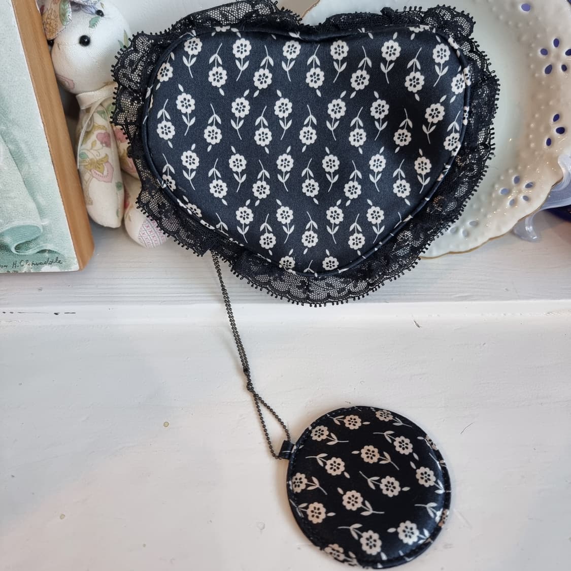 안나수이(ANNA SUI)미니파우치 상품이미지1