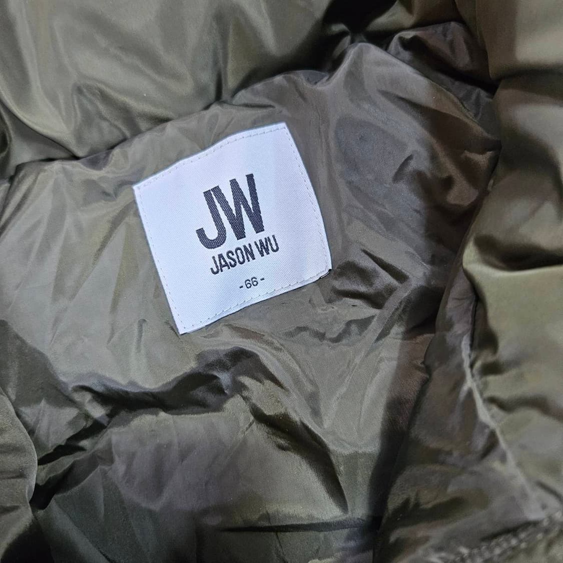 제이슨우(Jason Wu) 23FW 다운 벨트 스트렙 숏 패딩 상품이미지8