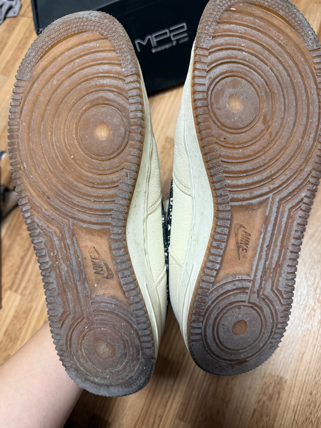 [270]나이키 에어포스 페이즐리 상품이미지3