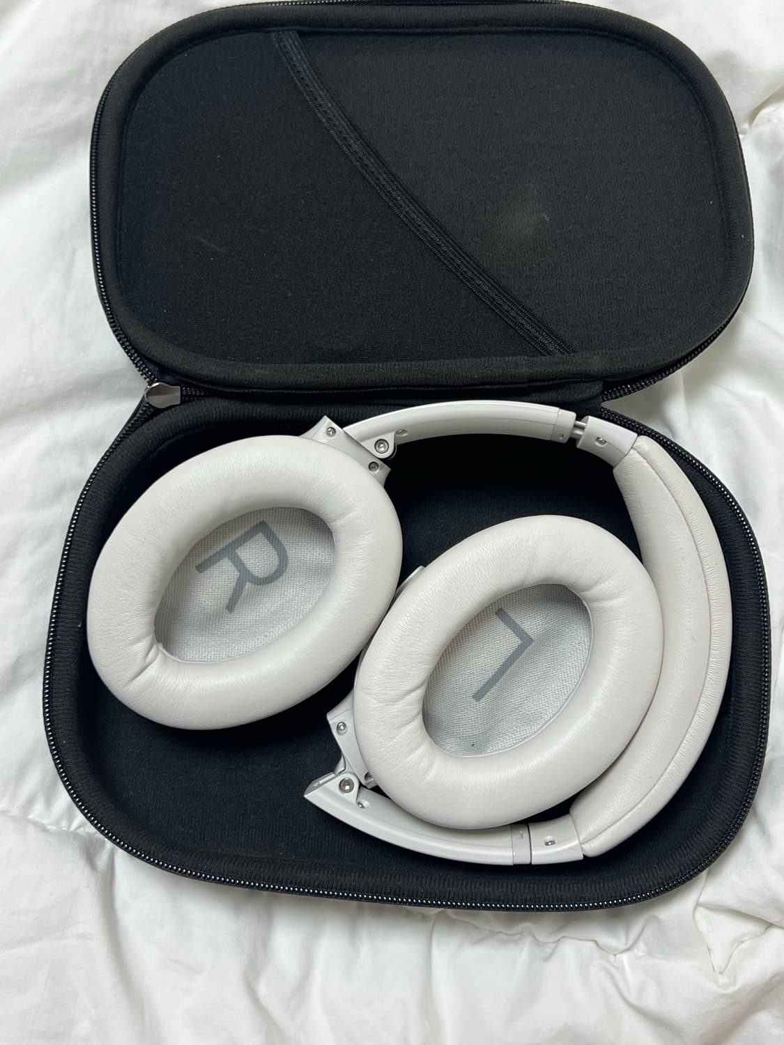 보스 BOSE QC 헤드폰 화이트 스모크 상품이미지2