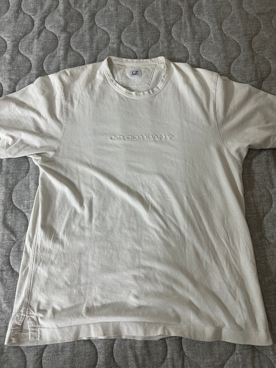 (국내탭, 레어) CP컴퍼니 23ss 패치 로고 코튼 티셔츠 상품이미지3