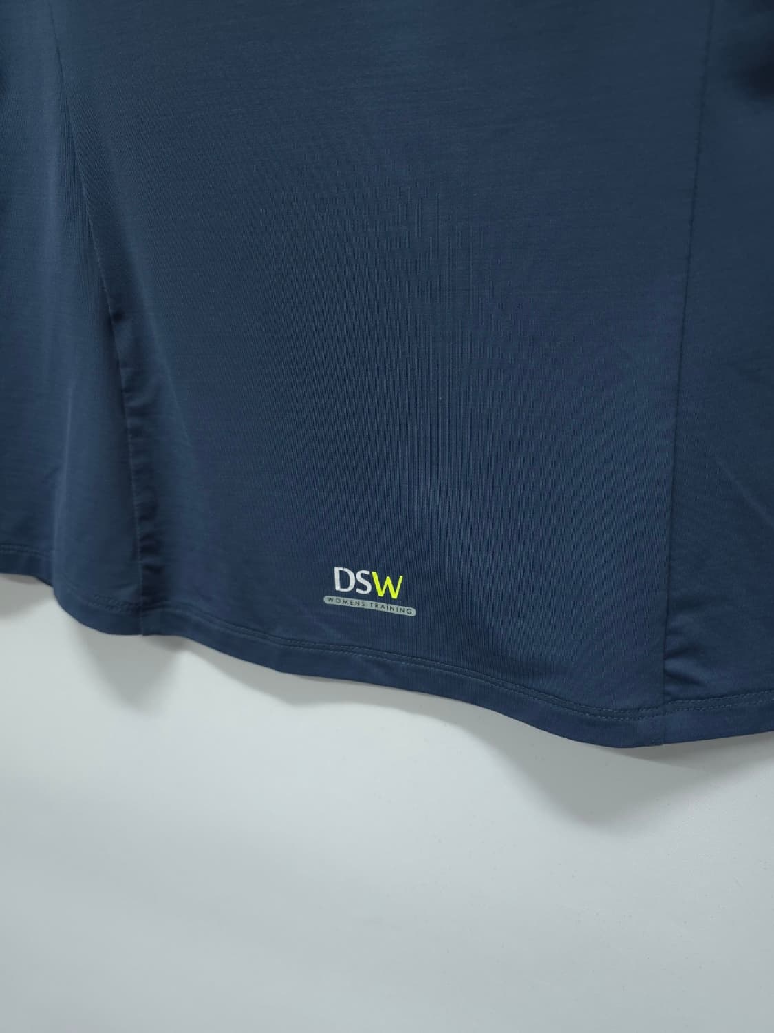 ​데상트 여성 DSW 트레이닝 메쉬 배색 반팔 티셔츠 (55) 상품이미지10