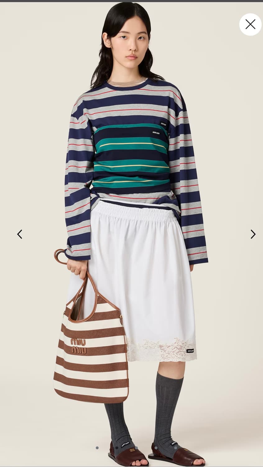 미우미우 신상 탑 상품이미지9