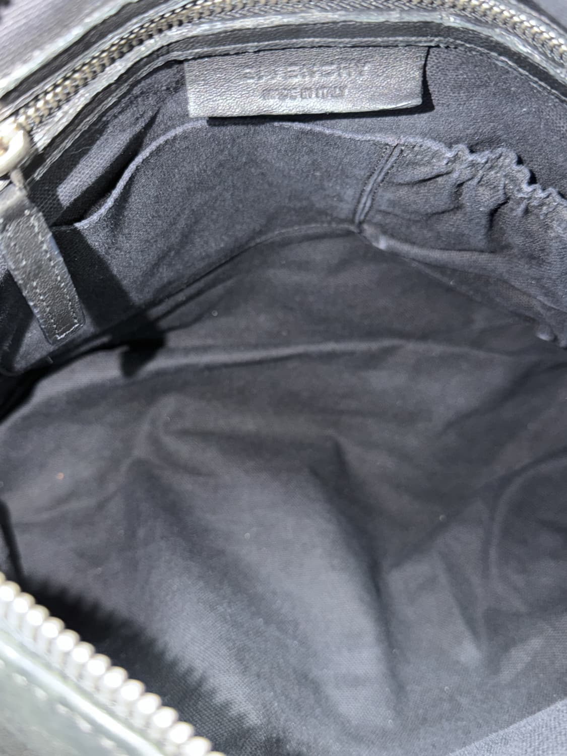 지방시 판도라 미디움 블랙 링클 레더 숄더백 상품이미지7