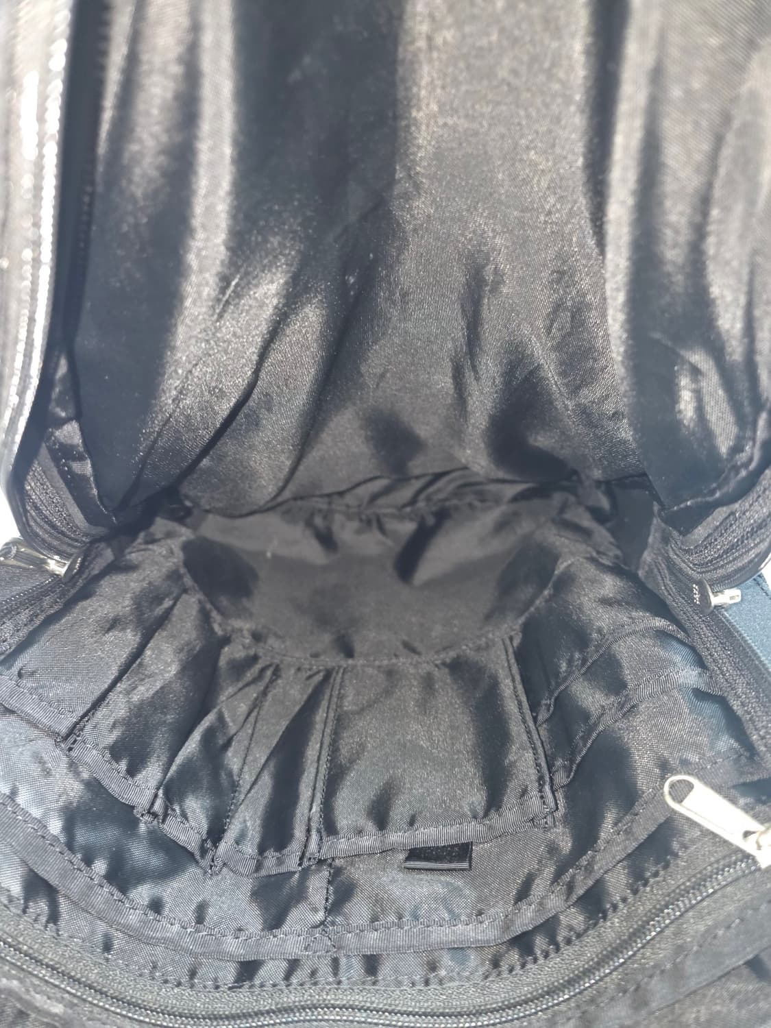 노스페이스 보레알리스2 30L 블랙 백팩 A급 상품이미지4