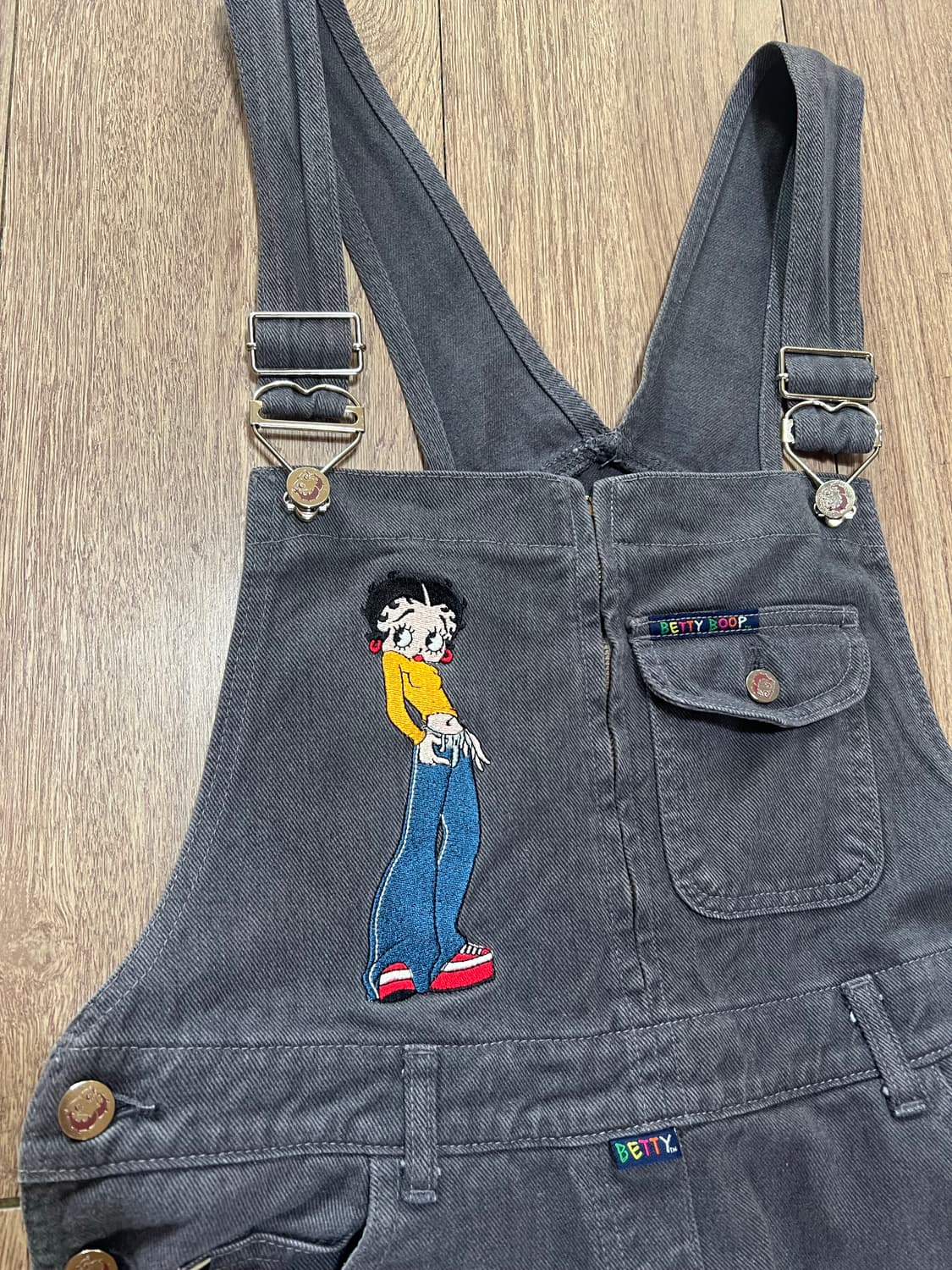 베티붑 빈티지 흑청 멜빵바지 상품이미지4