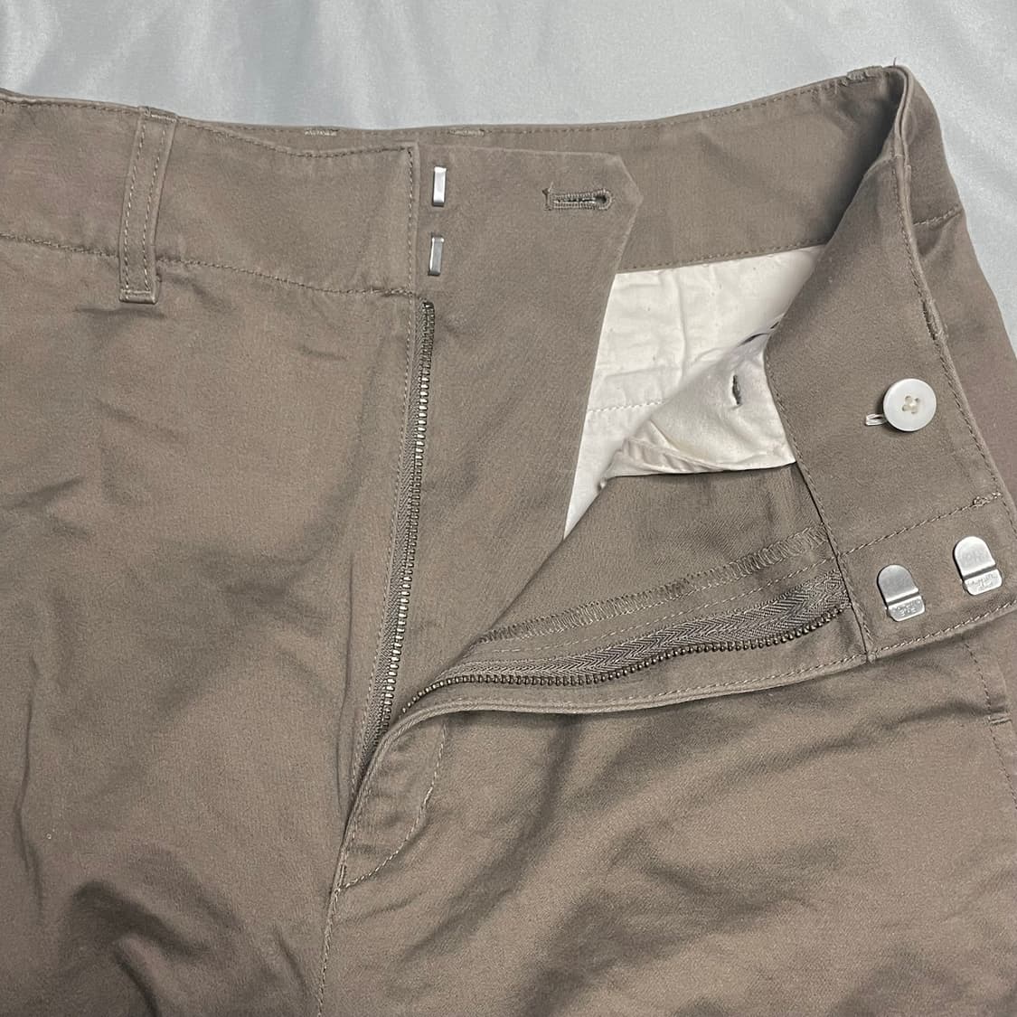 유니클로 코튼 하이웨이스트 커브드 팬츠 상품이미지5